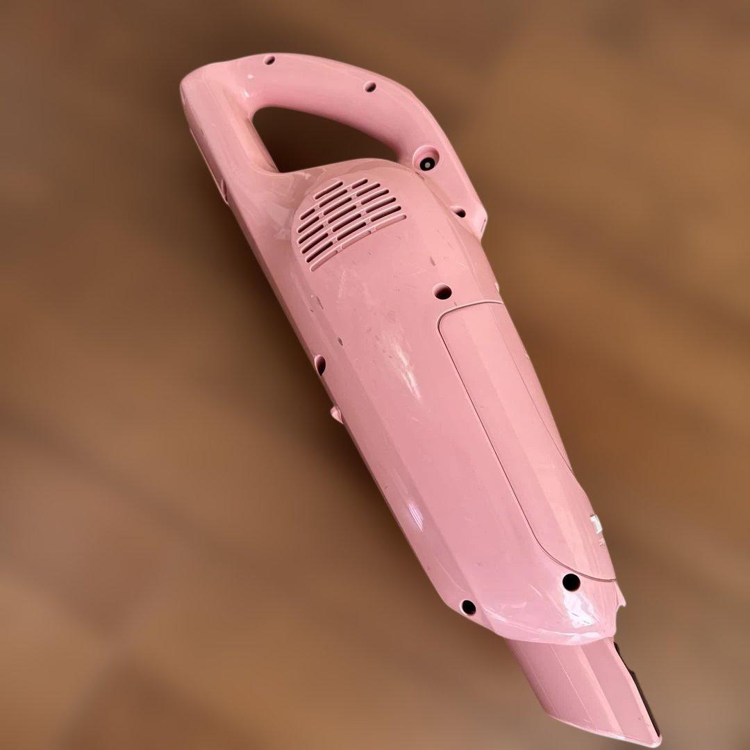 マキタ コードレス掃除機　スタンド付き　紙パック３０枚付き　ピンク　充電式