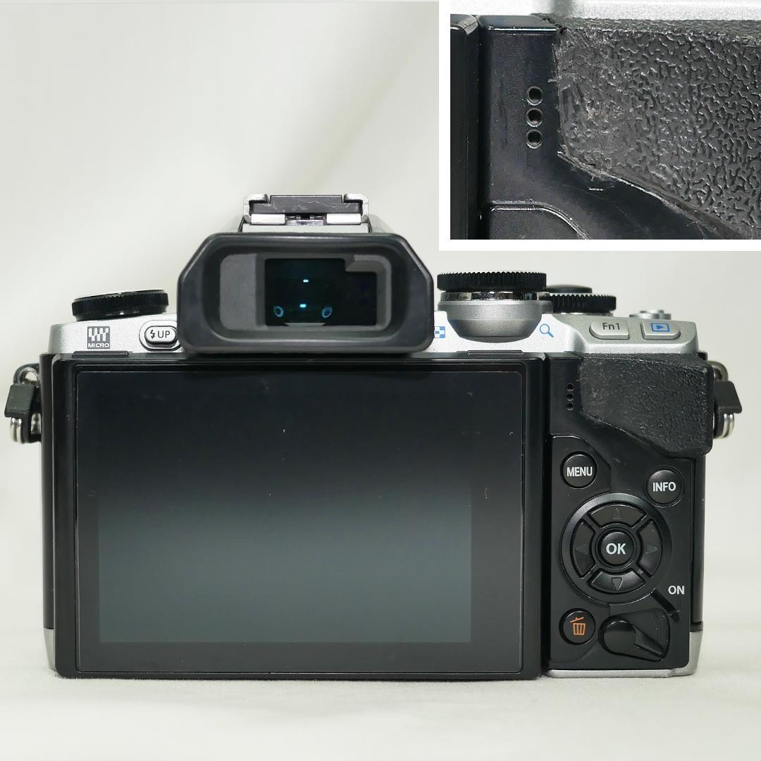 OLYMPUS OM-D E-M10 パンケーキレンズセット