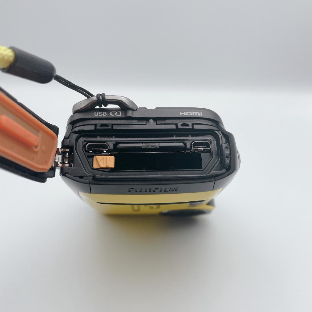 【概ね美品】FUJIFILM FINEPIX XP130 防水タフネスカメラ