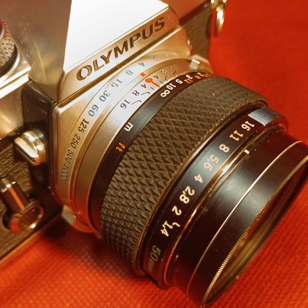 OLYMPUS 一眼レフカメラ Zuiko 50mmレンズ付き