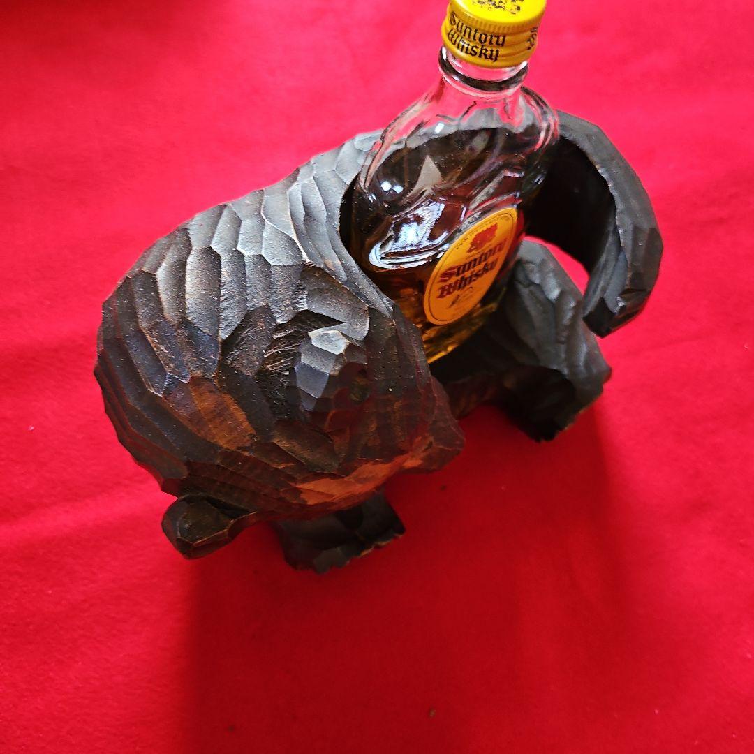 木彫りクマのウイスキー瓶ホルダー