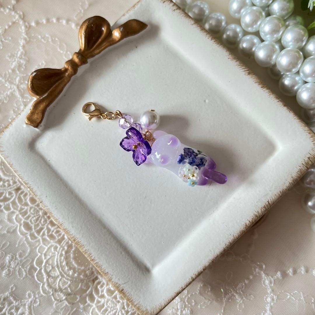 ฅ❤️ レジン　ねこ　花　紫陽花　チャーム　ハンドメイド