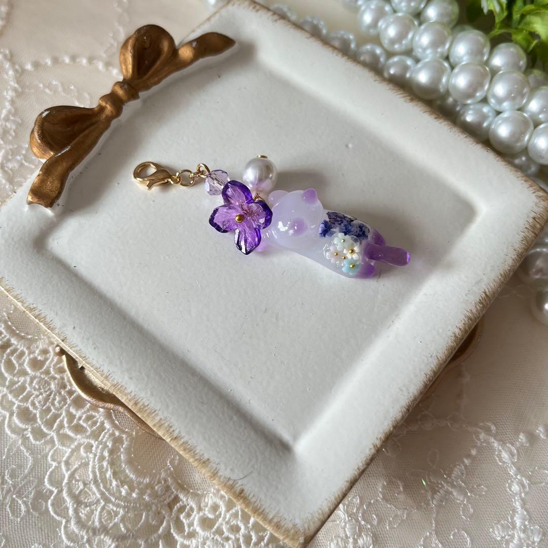 ฅ❤️ レジン　ねこ　花　紫陽花　チャーム　ハンドメイド