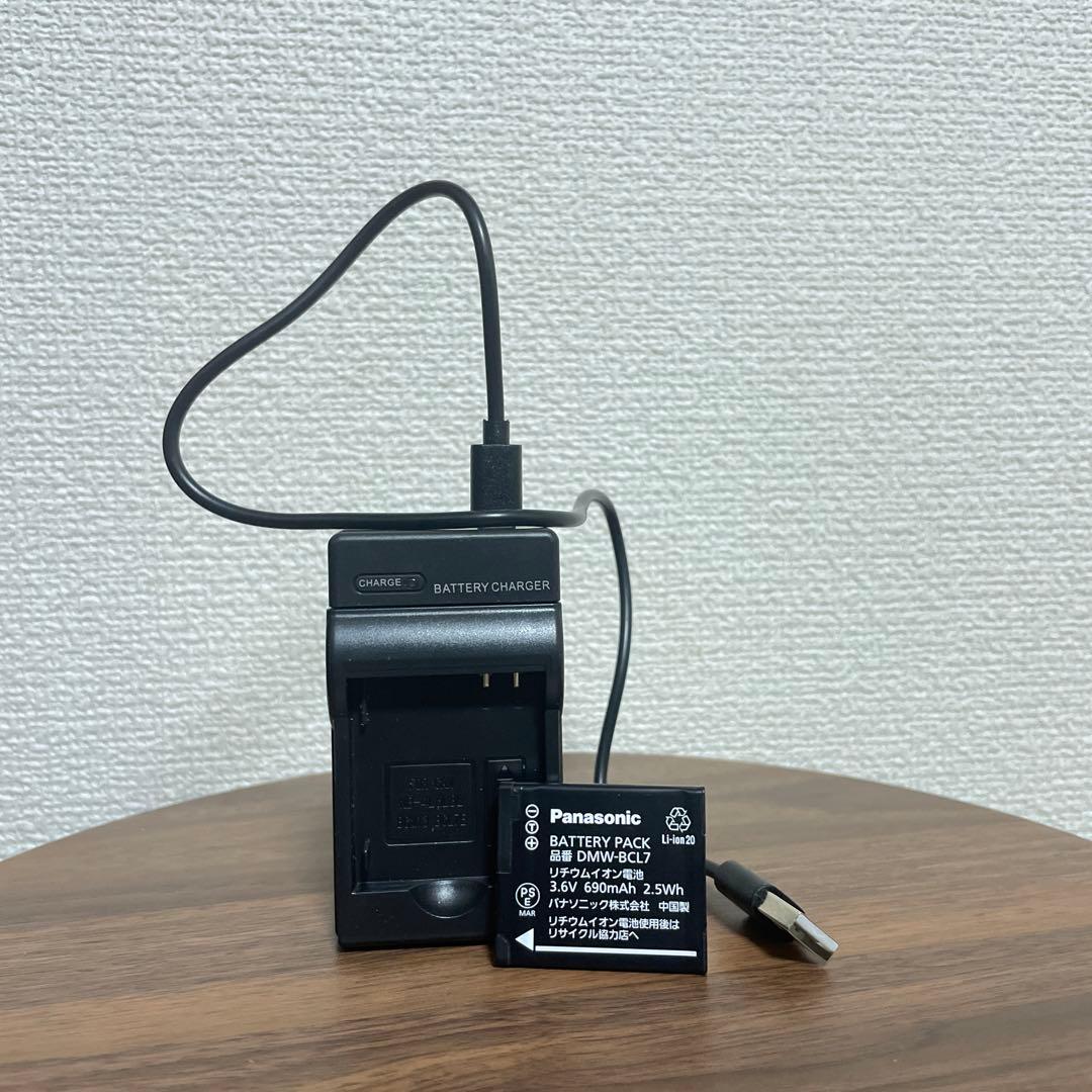 【オールドコンデジ】 Panasonic LUMIX DMC-SZ8