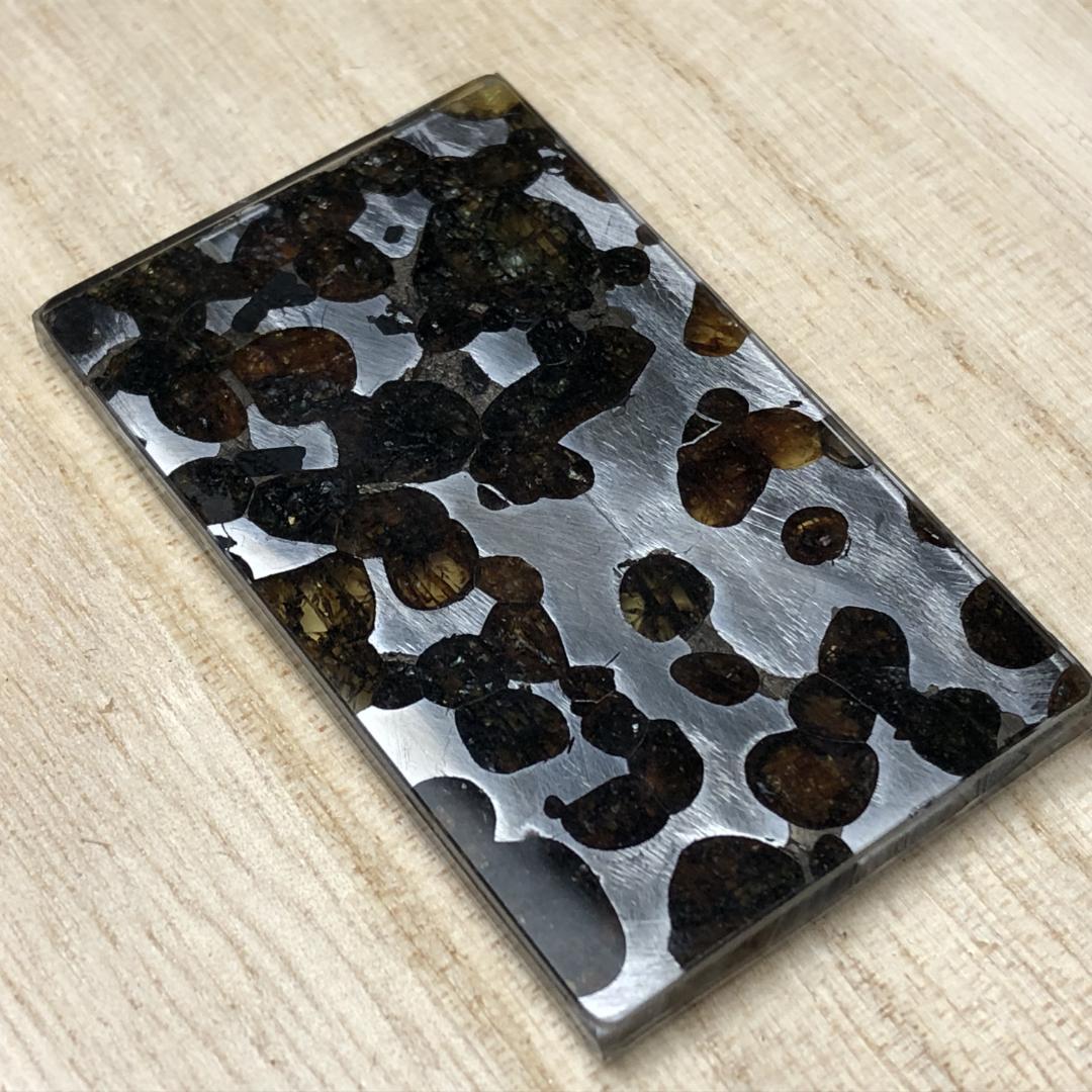 パラサイト隕石 隕石　石鉄隕石　セリコ隕石　重さ約16ｇ　ケース付