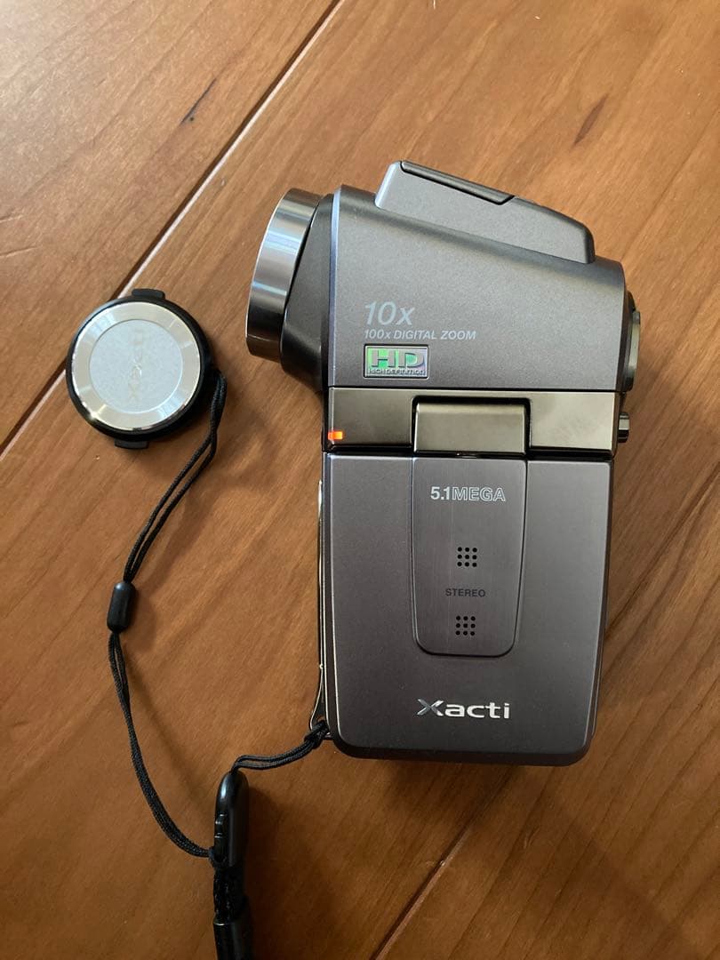 SANYOデジタルムービーカメラXacti DMX-HD1