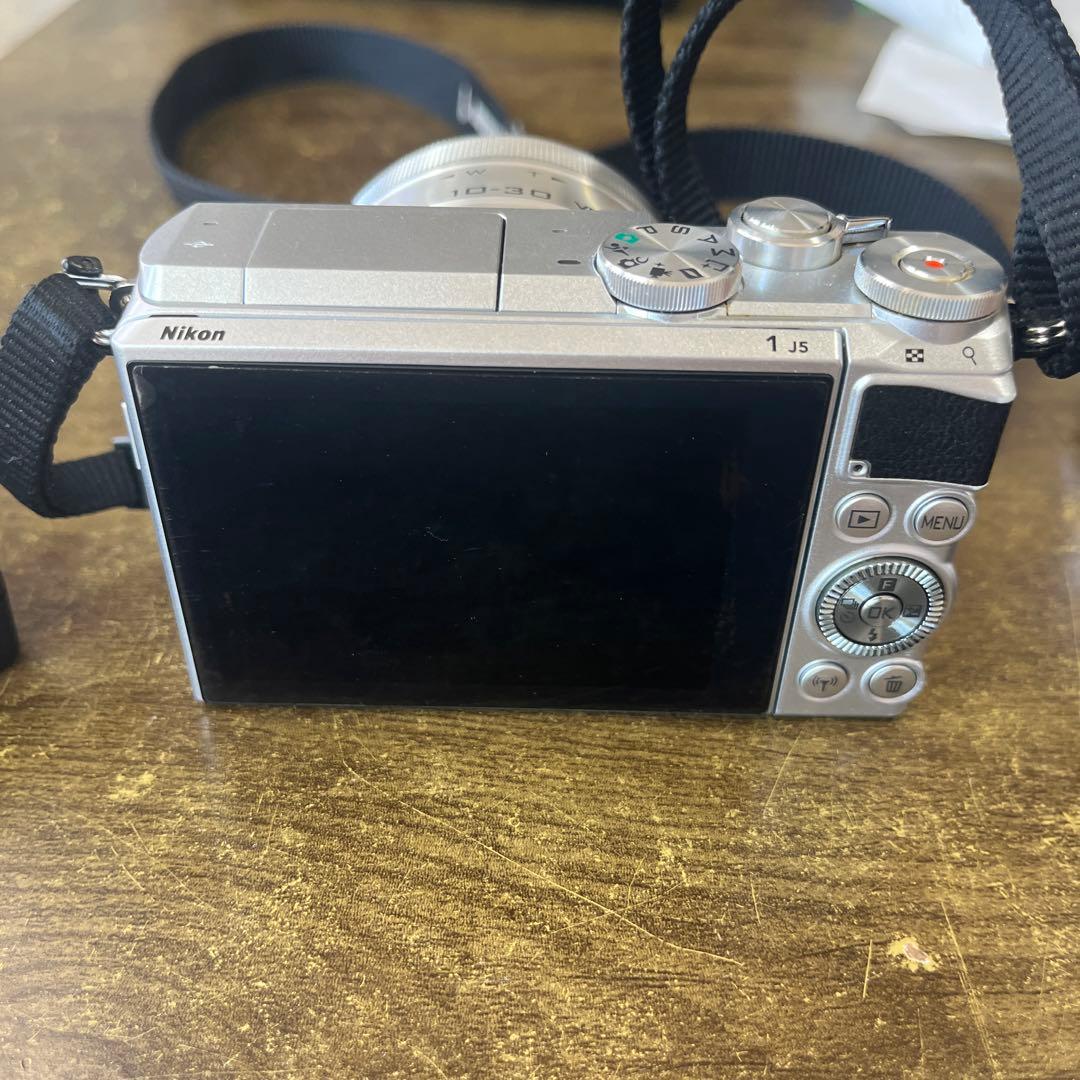 ニコン　Nikon 1 J5 ダブルレンズキット