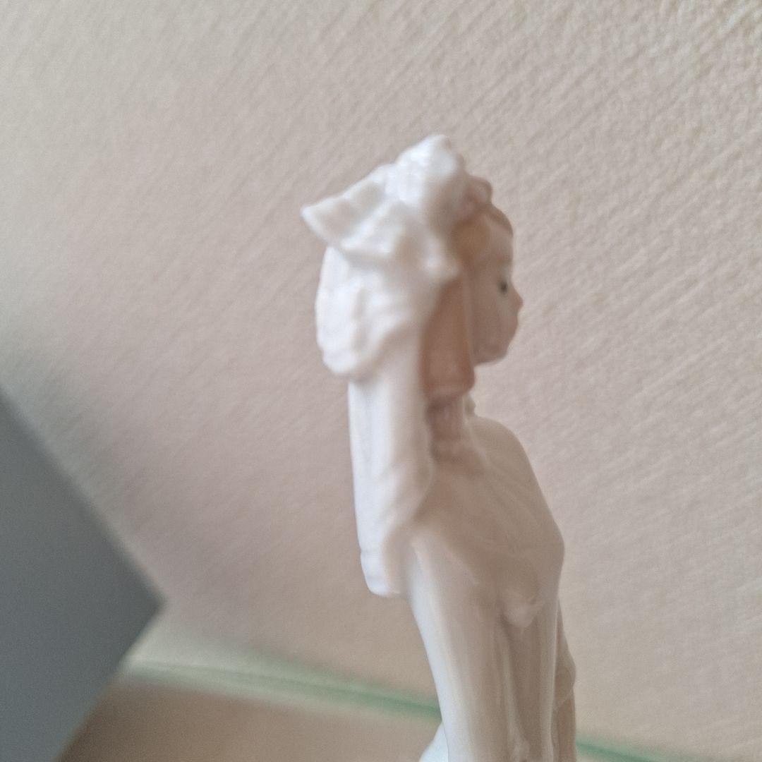リヤドロ　　ウエディングベル花束