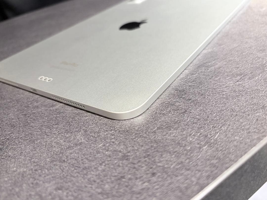 【美品】iPad Pro 11インチ M4 512GB Wi-Fi シルバー