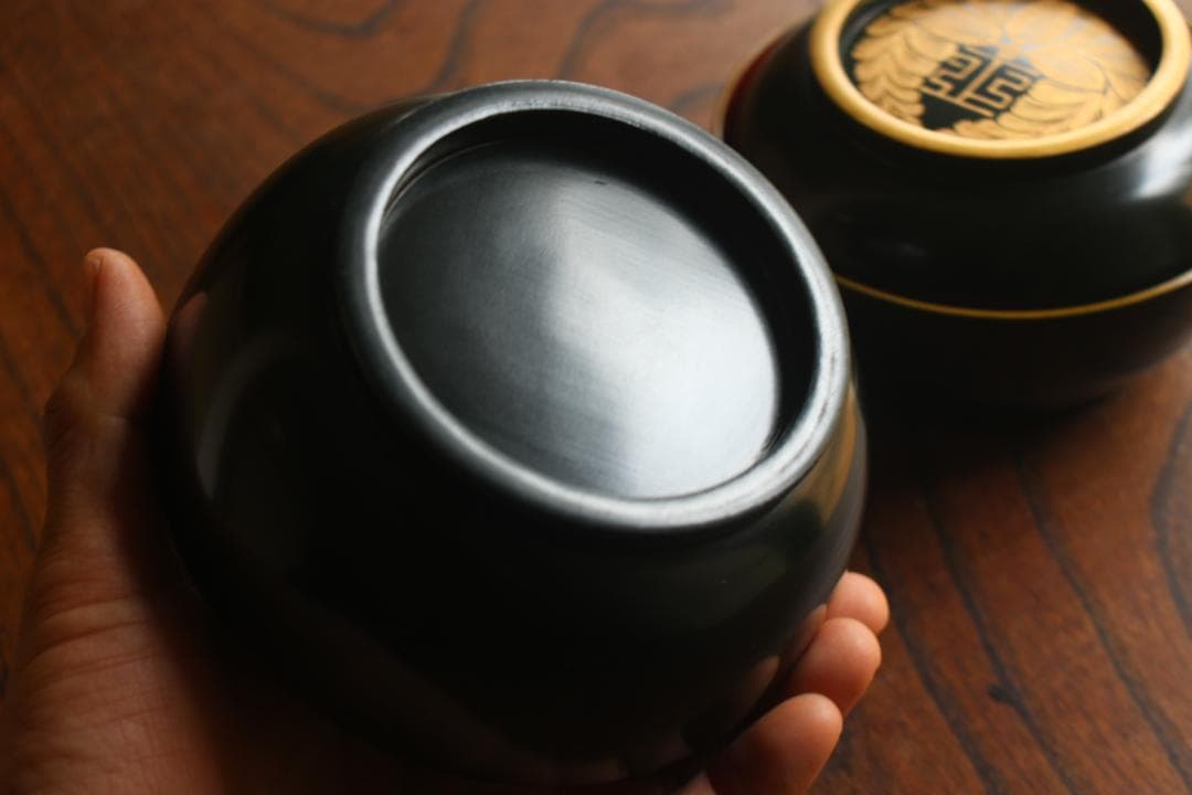 デッドストック！時代金縁青塗りに極上家紋沈金の映えるお椀2点（検輪島塗沈金椀