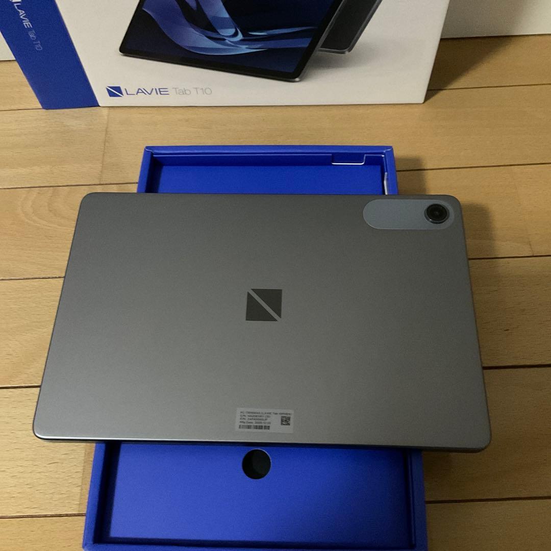 NEC LAVIE Tab T10 シルバー 本体