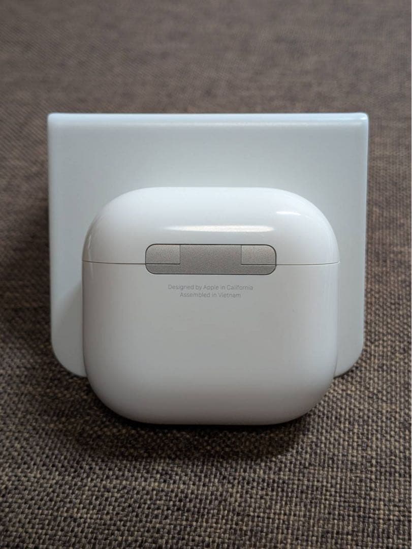 Apple AirPods 第4世代 充電ケースのみ 910