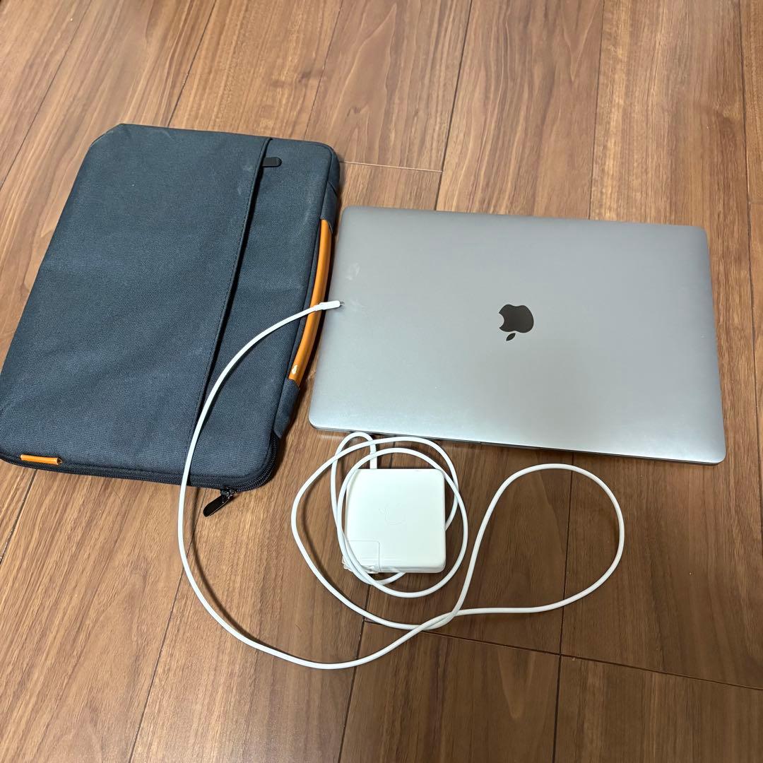 MacBookPro15インチ 2019 i7 16GB 256GB 初期化済