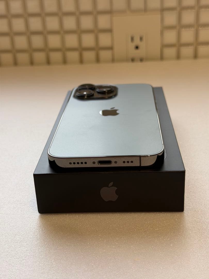 Apple iPhone 13 Pro 本体 256g