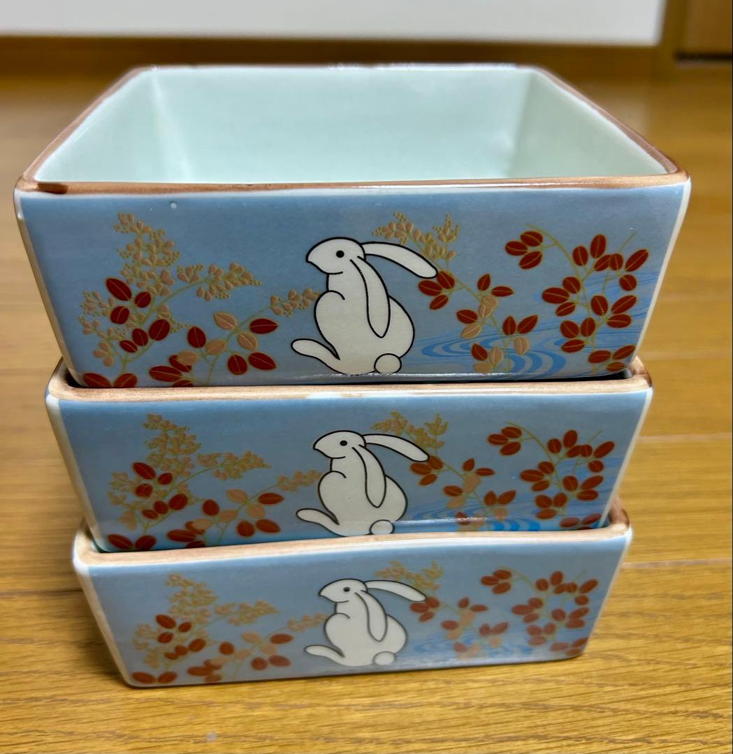 遊山箱　鎌倉彫徳島工芸品　3段重ね重箱　うさぎ　三段重