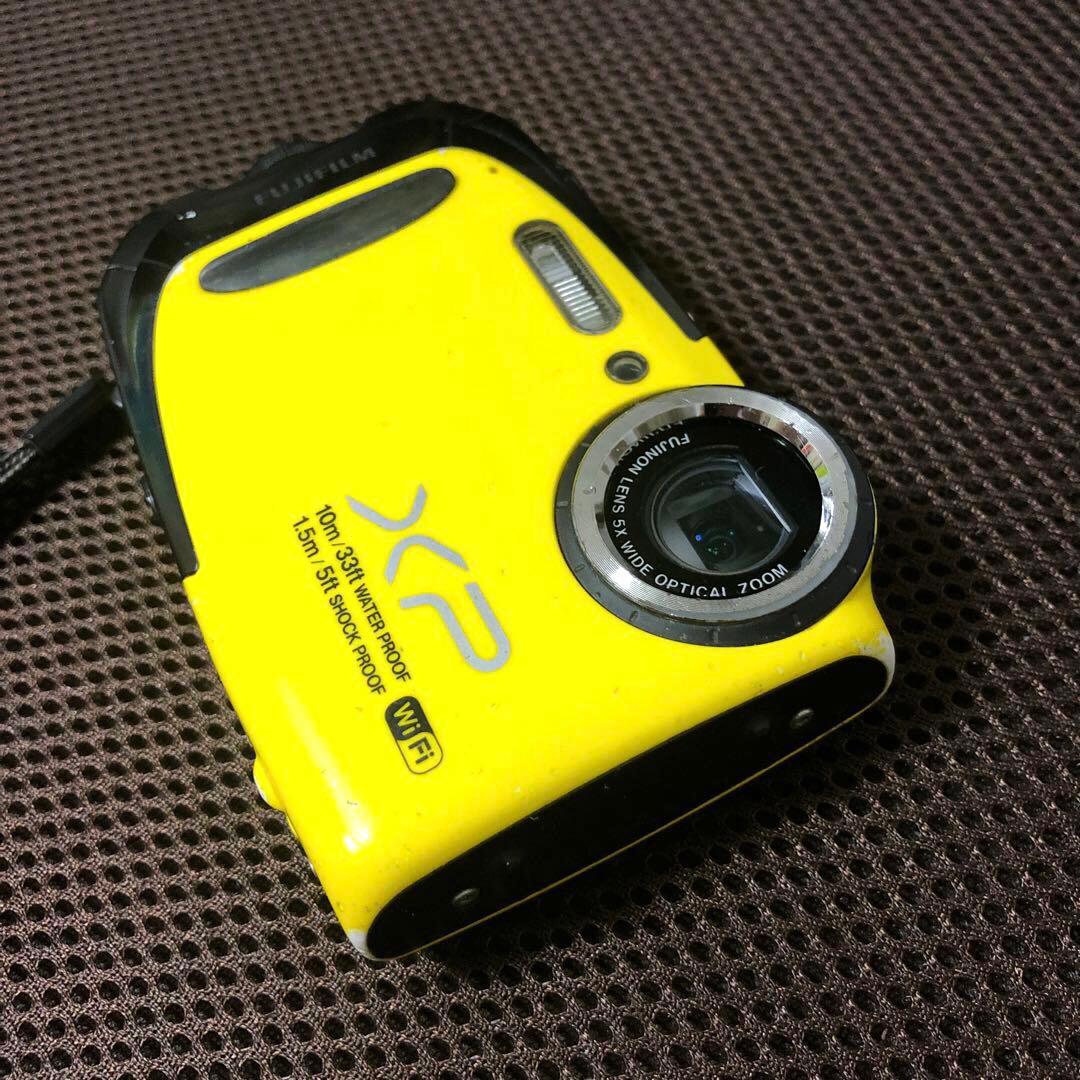 動作品　FUJIFILM コンパクトデジタルカメラ　Finepix XP70