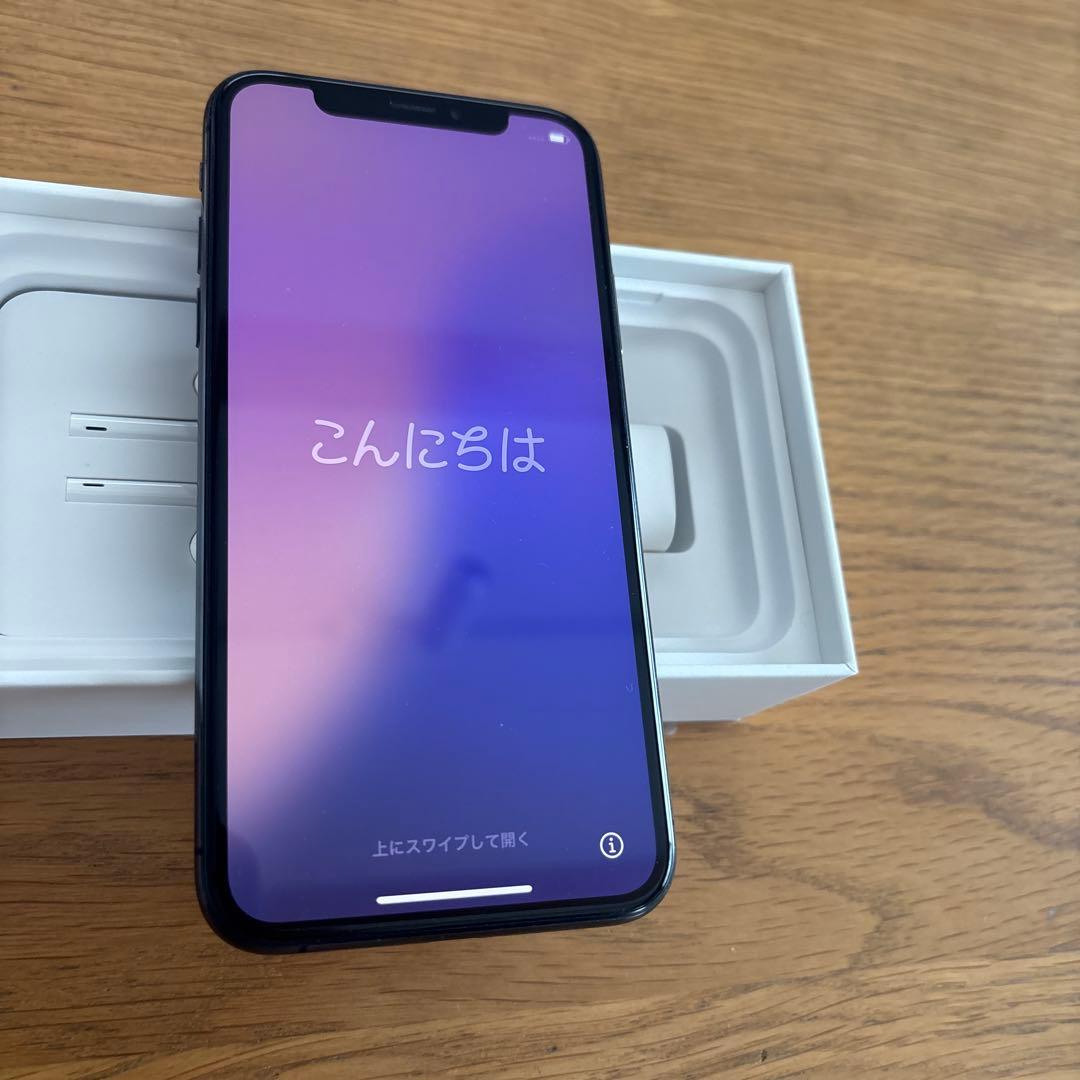 【美品】iPhone Xs 256GB【au】