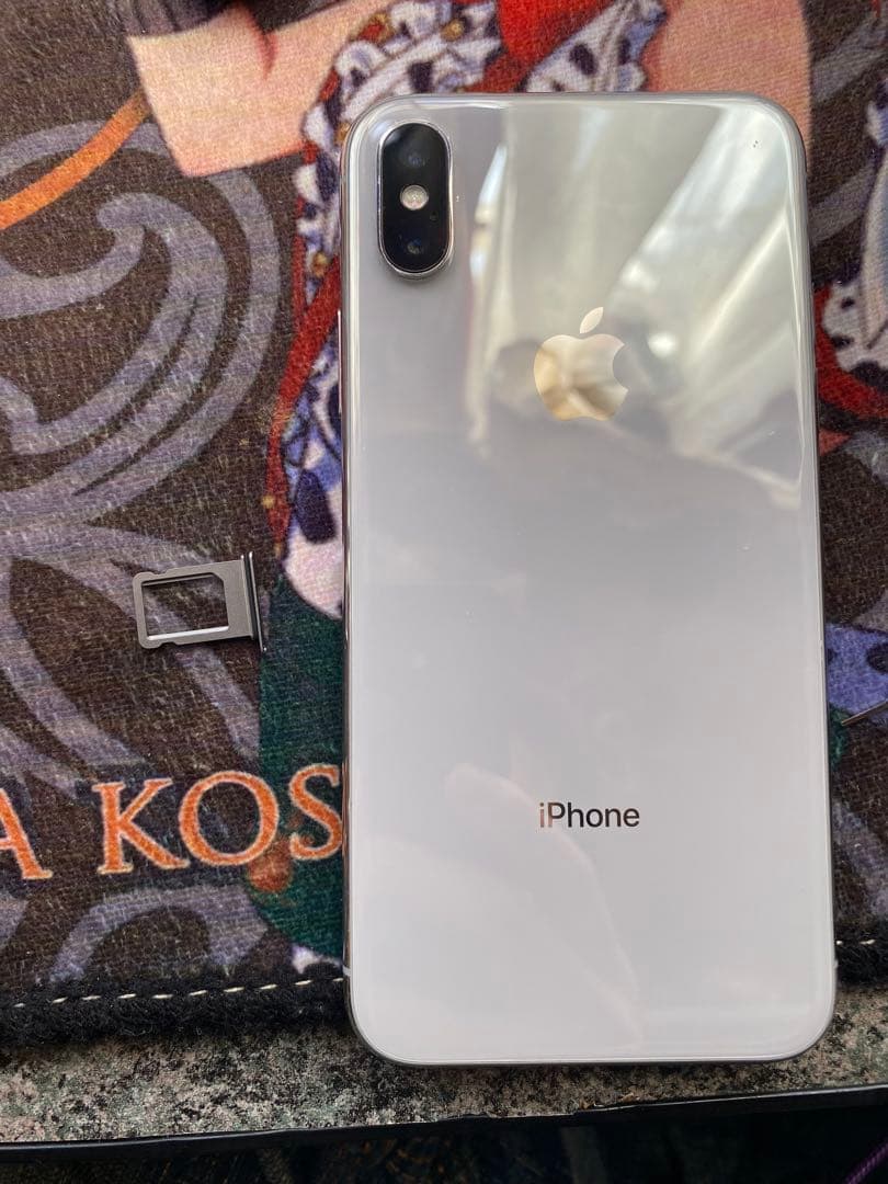 プロフ必読⚠️ 即購入❌Apple iPhone X 64GB シルバー 本体