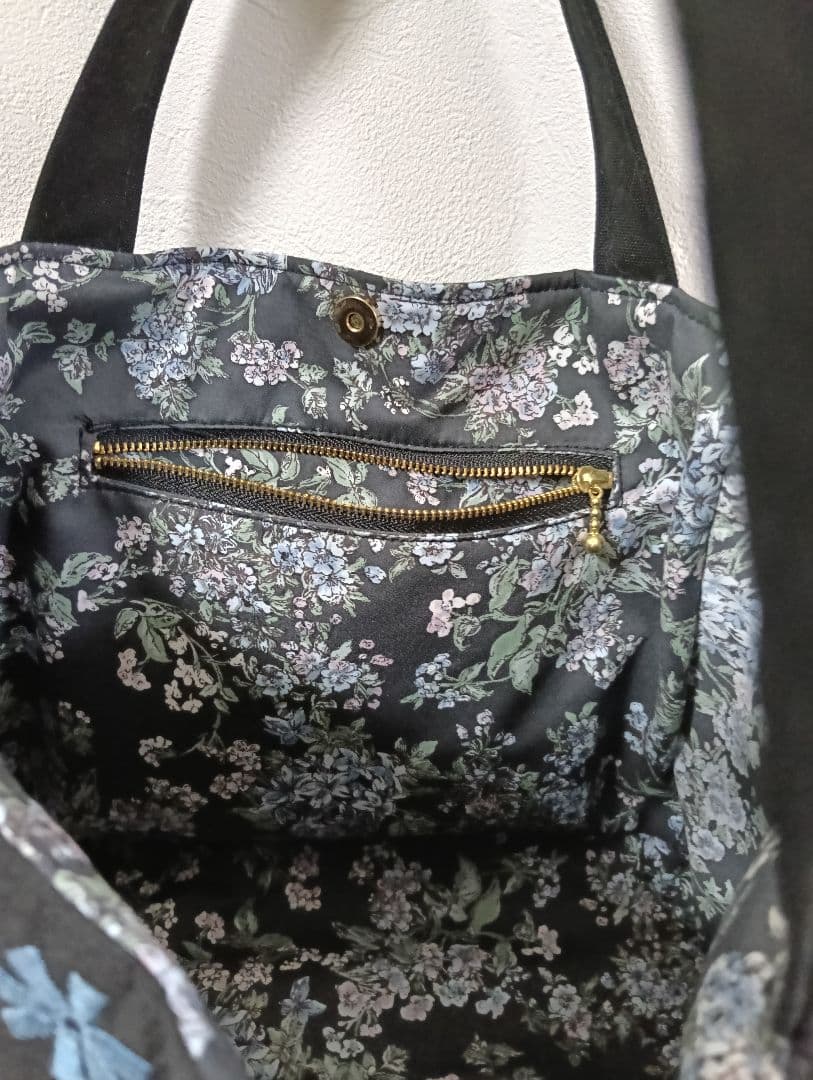 pjc︰クロッチくん 横ギャザートートバッグ 風車クロッチくん刺繍生地