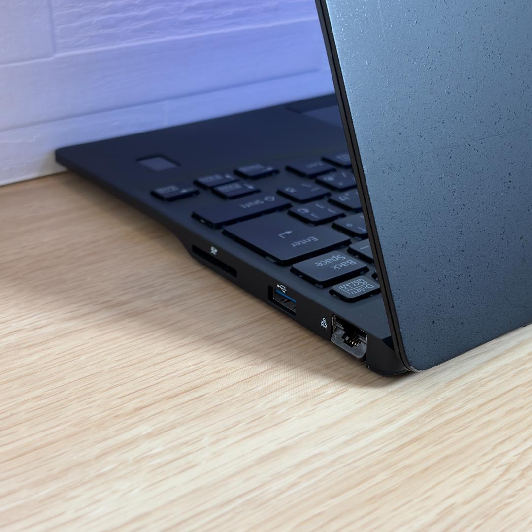 富士通　11世代i5　美品　4G対応　ノートパソコン　Windows11　32