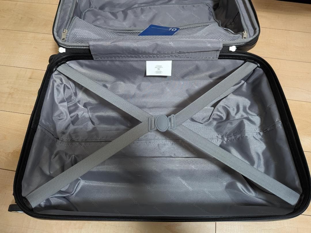 Samsonite スーツケース　機内持ち込みサイズ