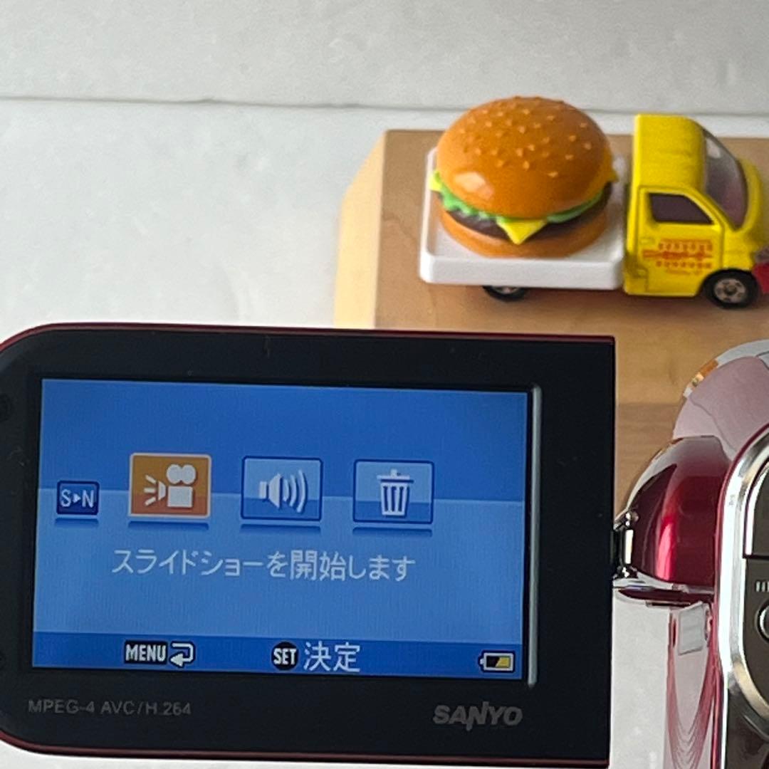 ☆極美品☆SANYOデジタルムービーカメラXacti DMX-CG100レッド