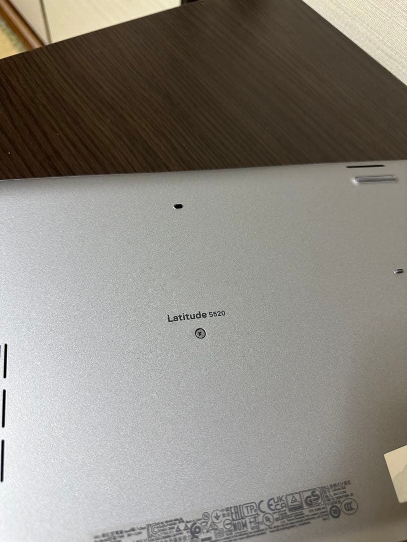 Dell Latitude 5520 バッテリー100％SSD512GB