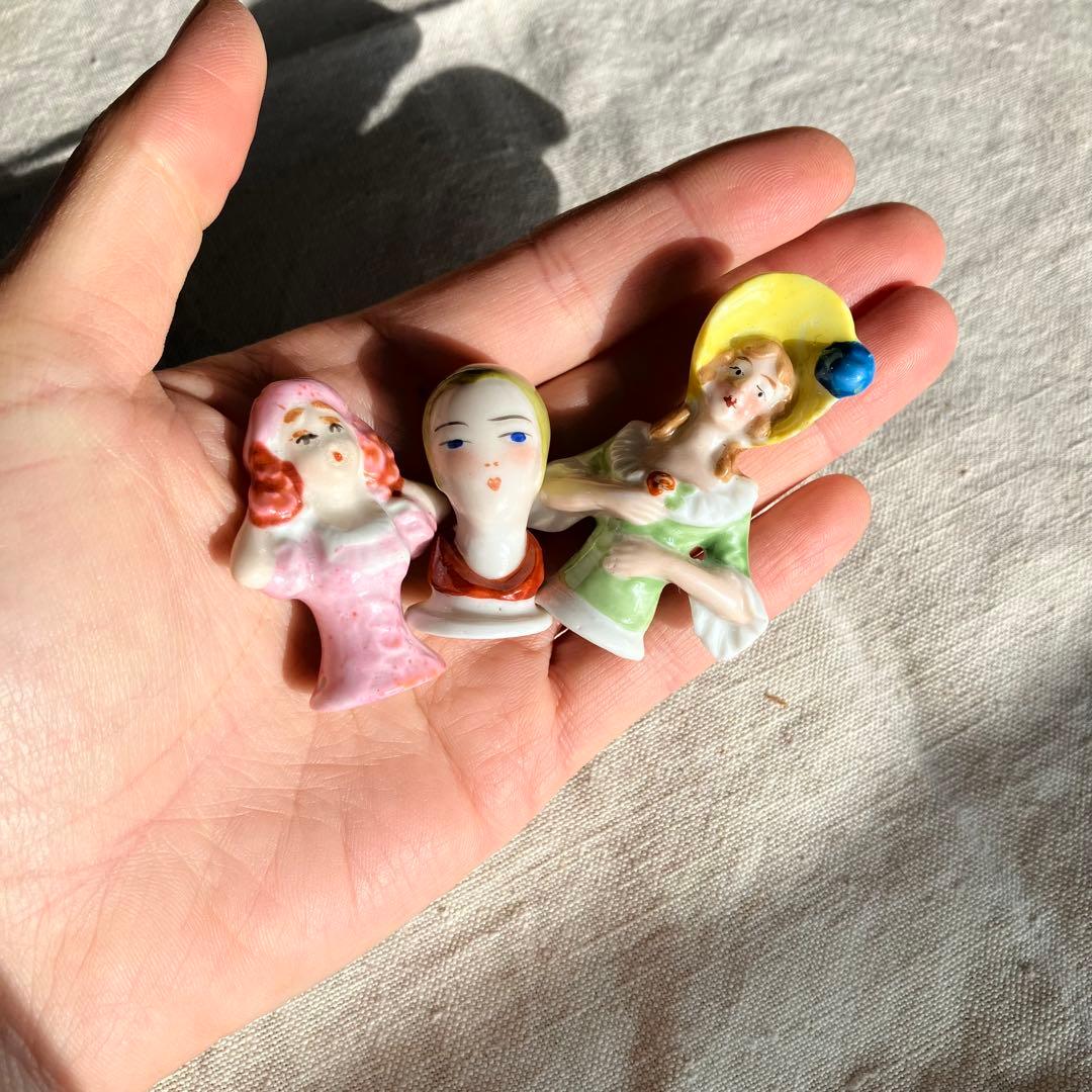 ブロカント アンティーク フィギュリン ピンクッションドール イギリス