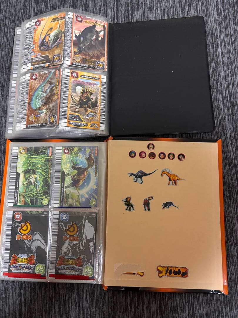 ヒ*ウ様 恐竜 トレーディングカードセット シール付き