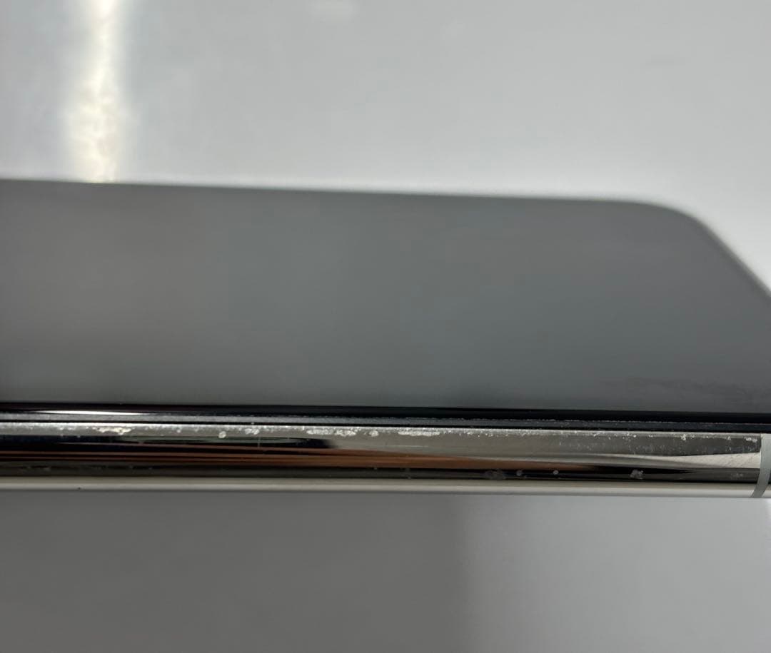 Apple iPhone 11 Pro 64GB シルバー 本体