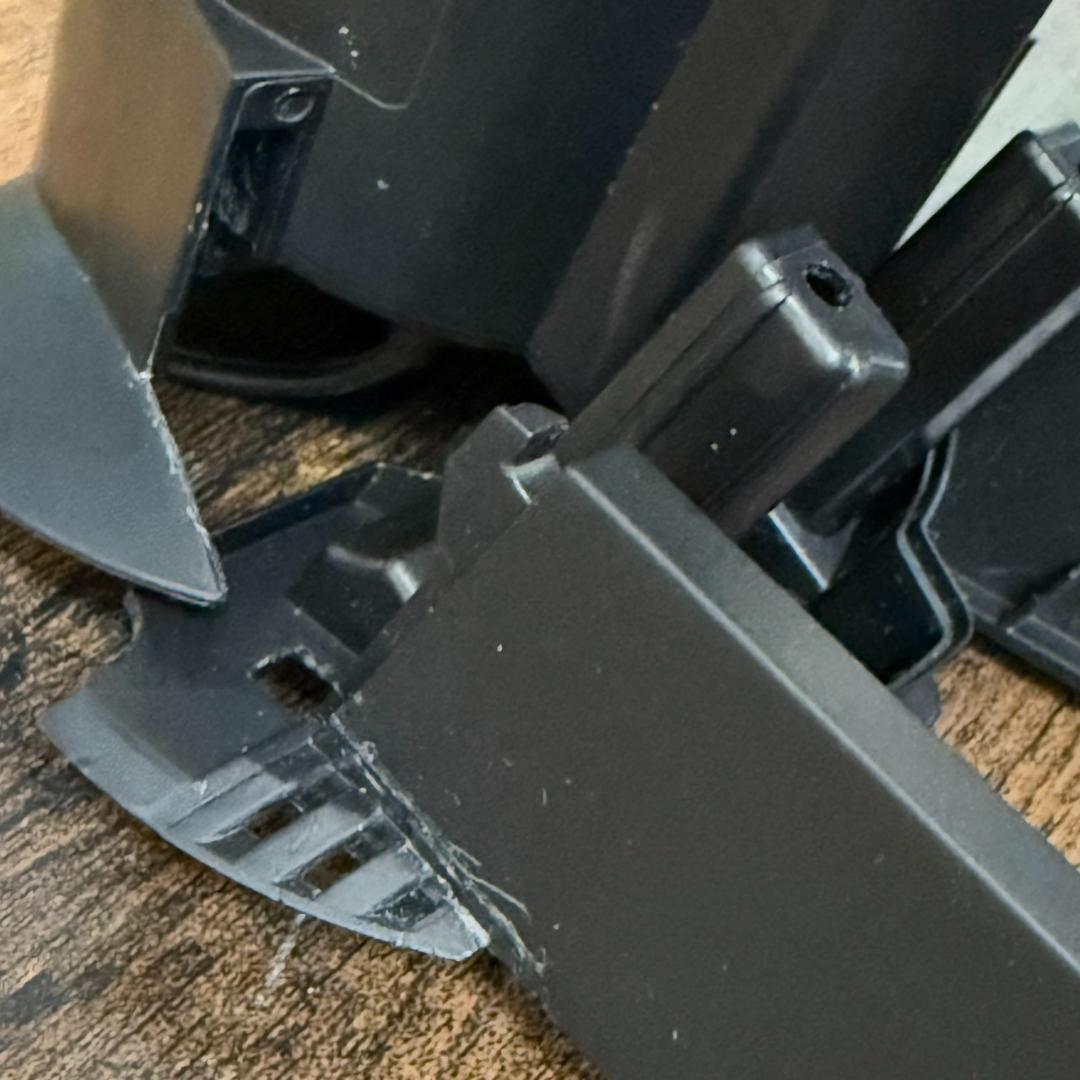 ★Shark　EVOPOWER　充電式ハンディクリーナー　WV210J