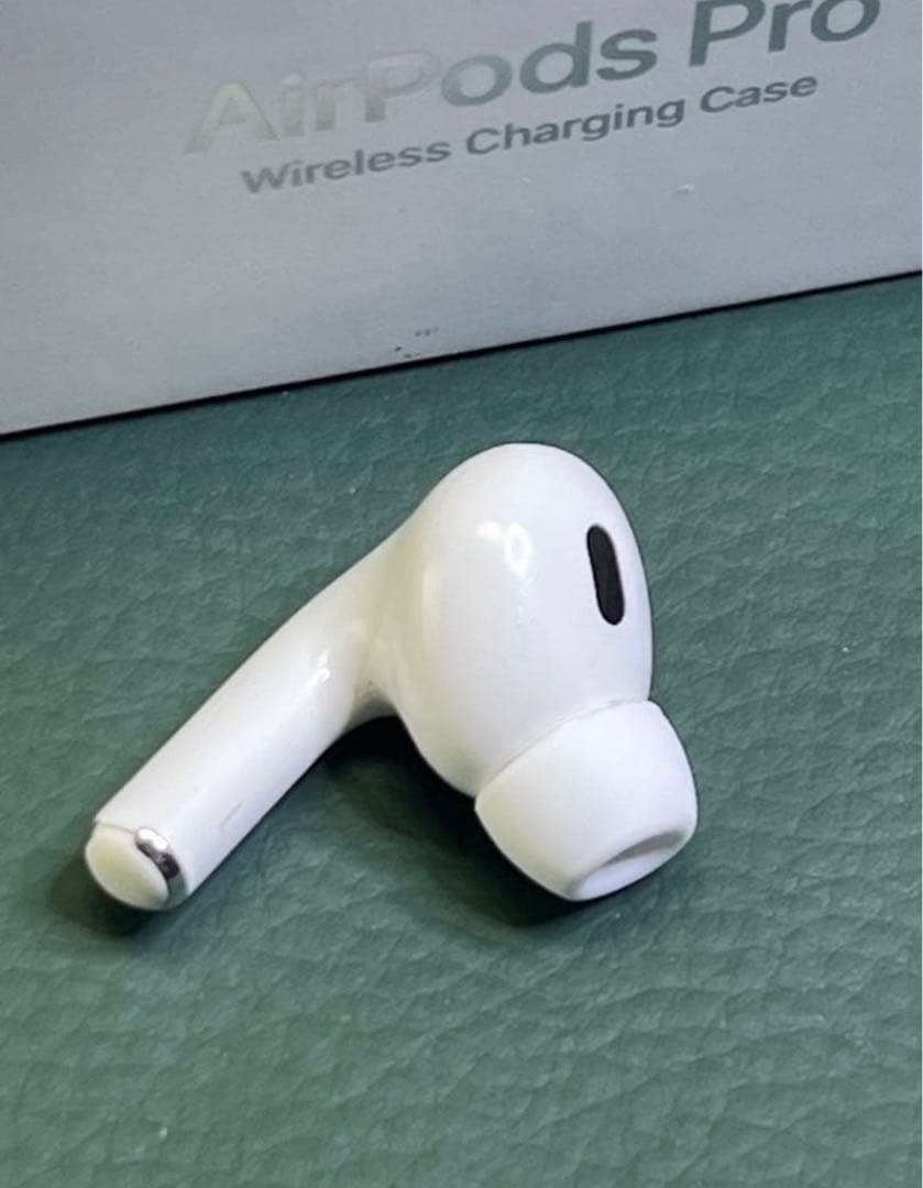 AirPods Pro第2世代の左イヤホンApple正規品完動品モデルA2699