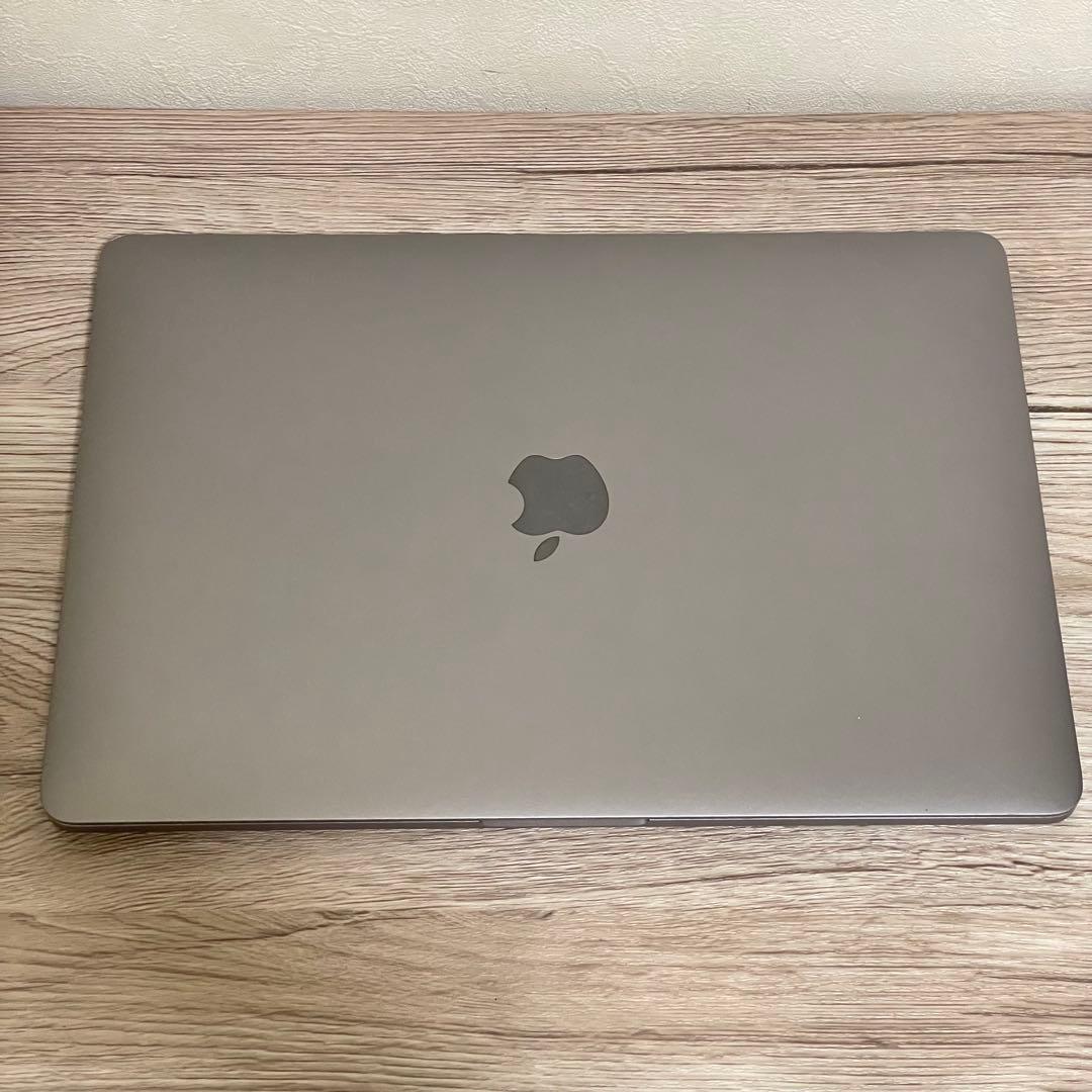 MacBook Pro 13インチ 2019 i7/16GB/512GB