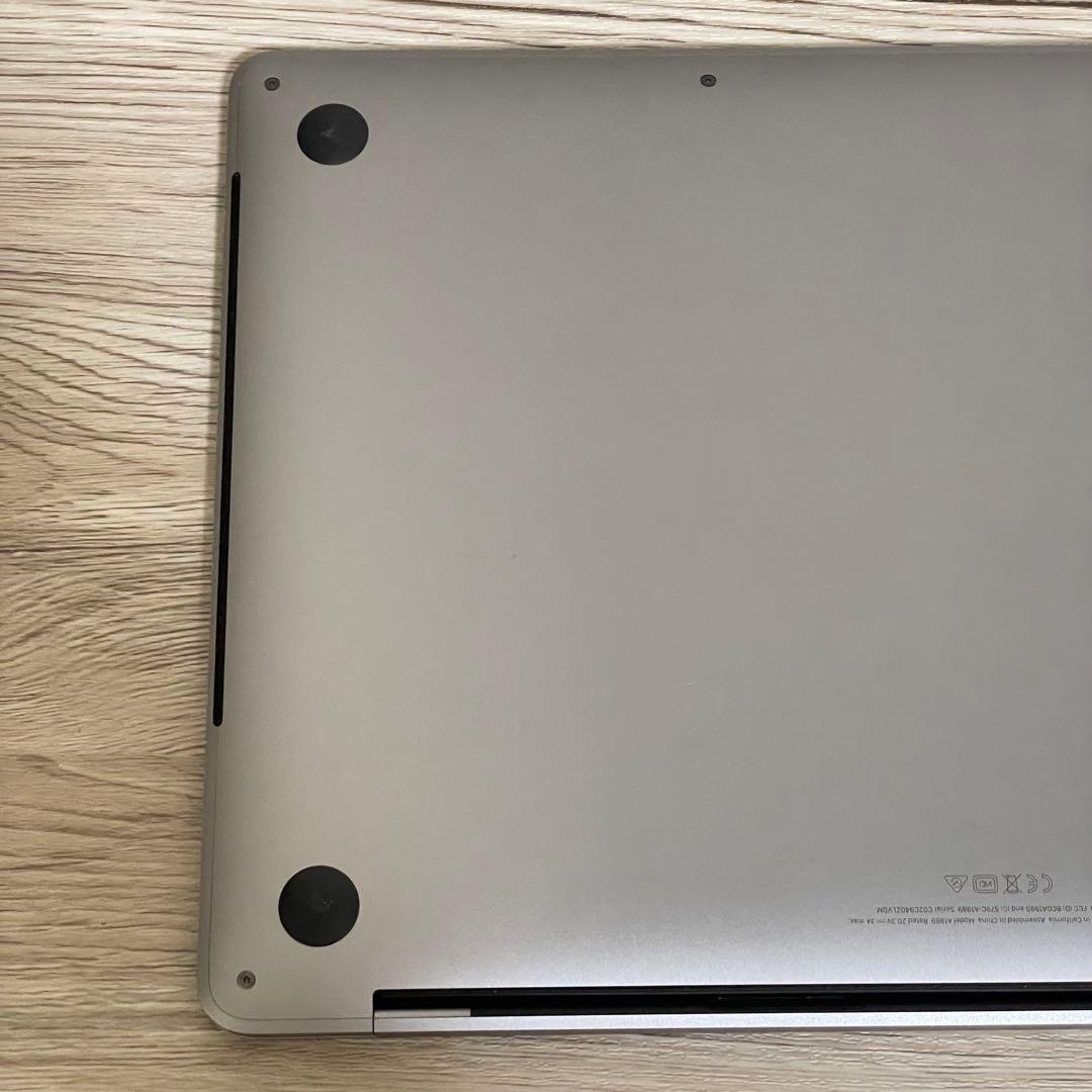 MacBook Pro 13インチ 2019 i7/16GB/512GB