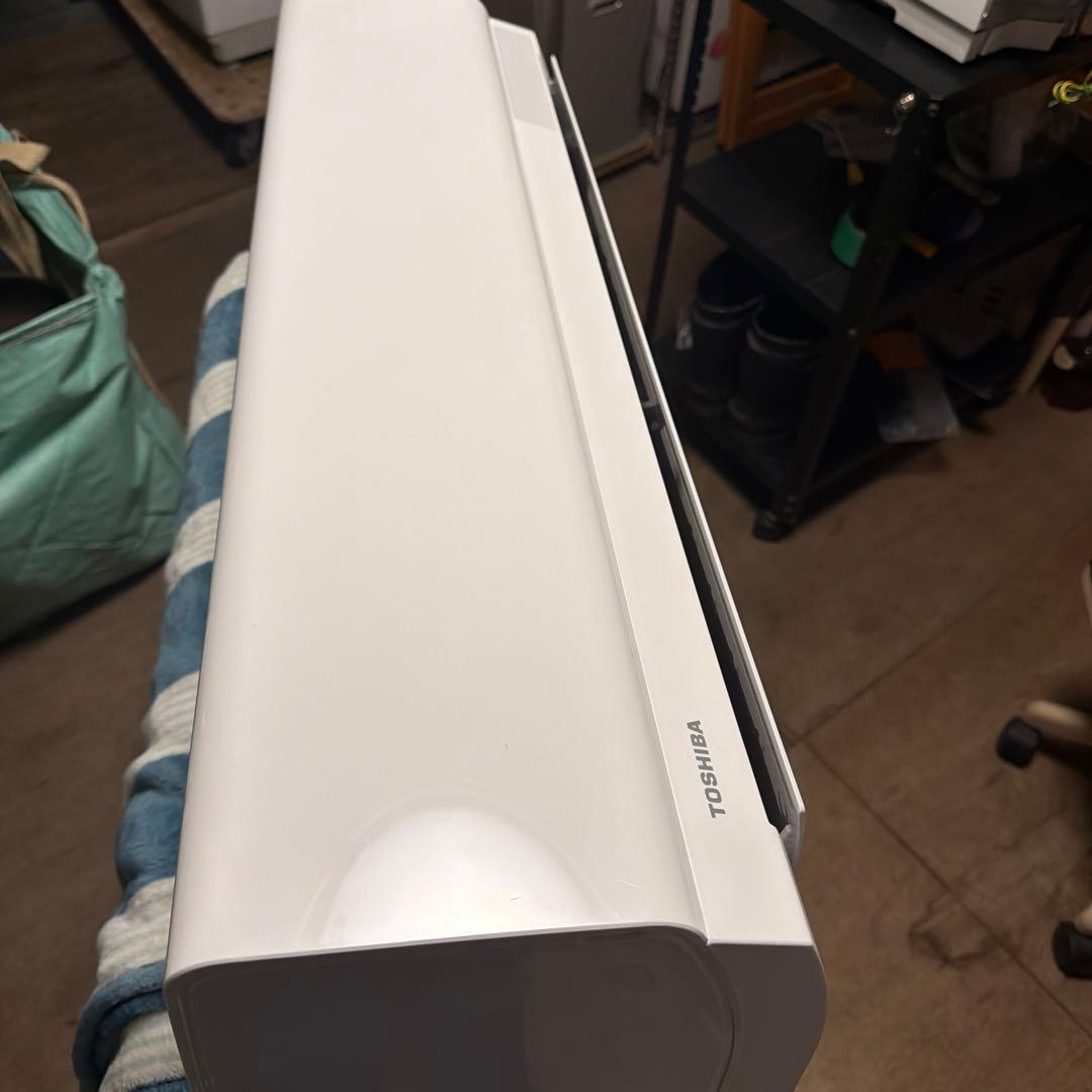 TOSHIBA エアコン RAS-2814R 本体　　2025年式　美品