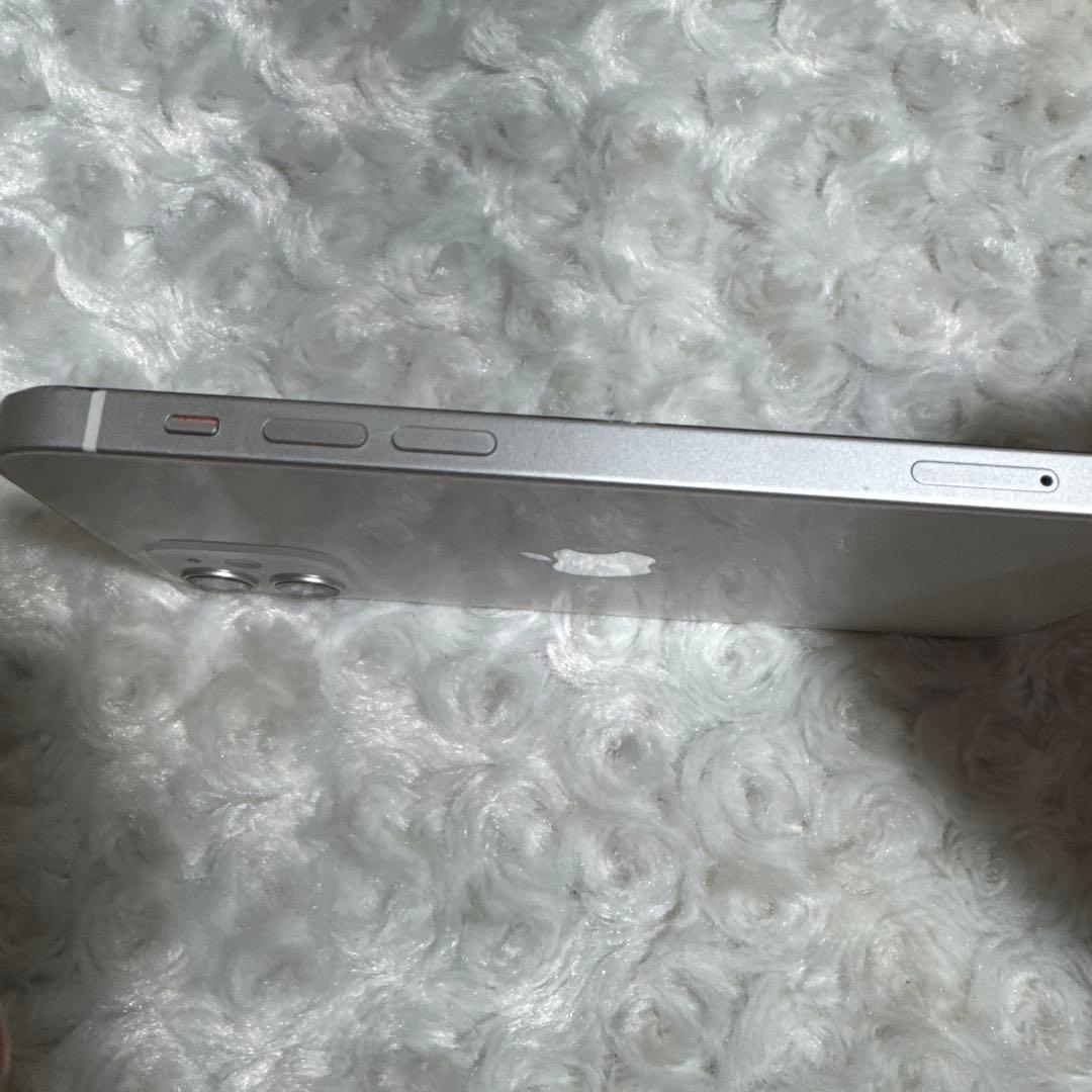 iPhone 12 64GB 本体