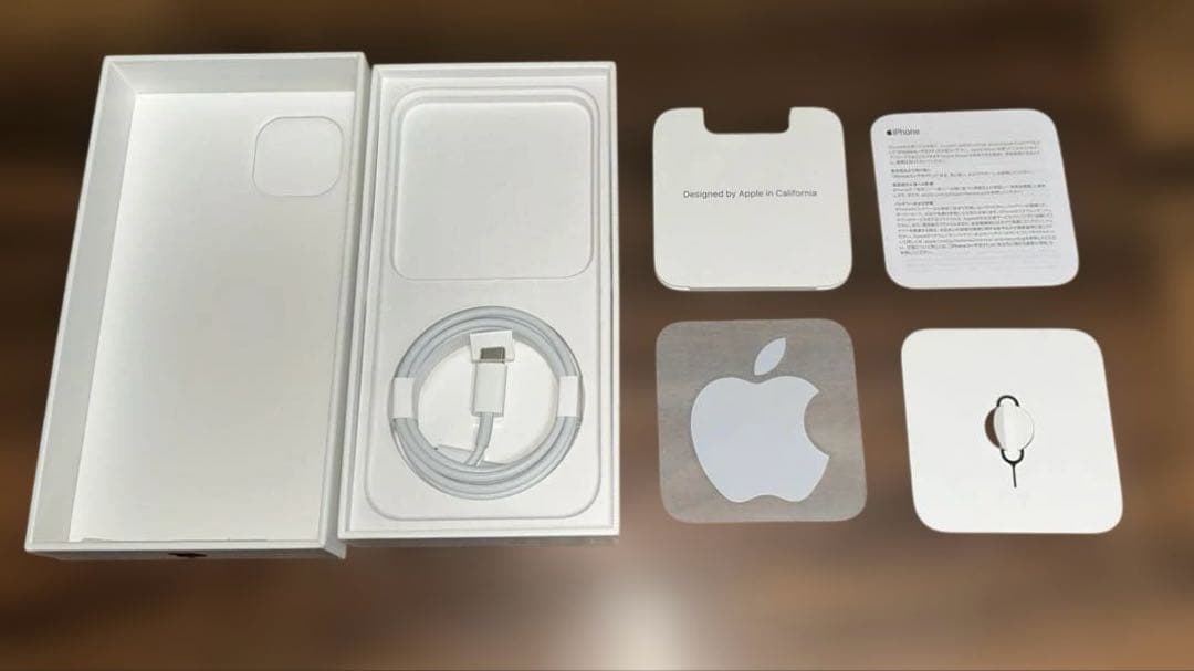Apple iPhone13 ミッドナイト256GB バッテリー 77%