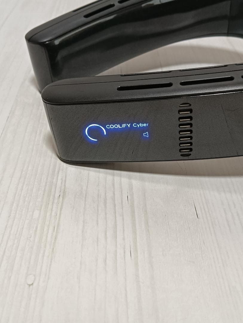 【極美品 箱付】TORRAS COOLIFY Cyber 最強冷却ネッククーラー