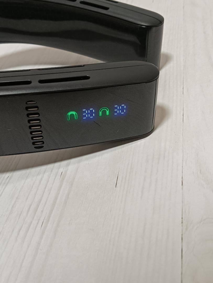 【極美品 箱付】TORRAS COOLIFY Cyber 最強冷却ネッククーラー