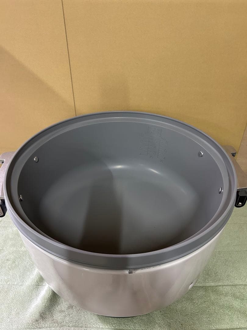 【新品未使用】リンナイ 業務用ガス炊飯器RR-550CF都市ガス用