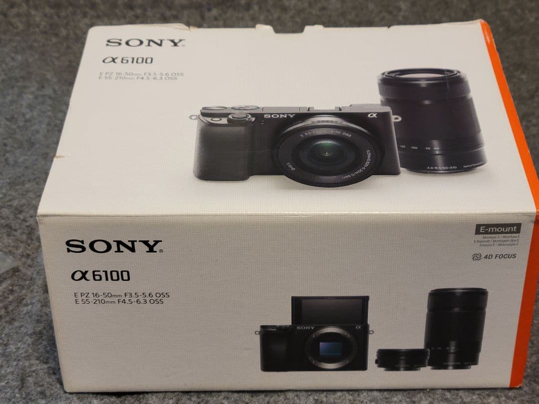 SONY α6100 ミラーレス一眼 ほぼ新品 使用回数少なめ おまけ付き