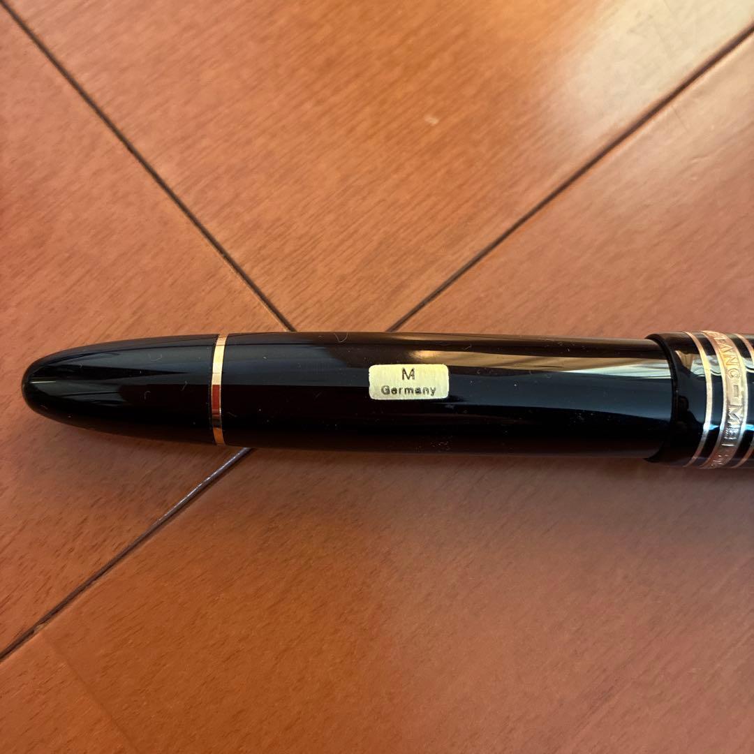 Montblanc ブラック 万年筆 Mサイズ