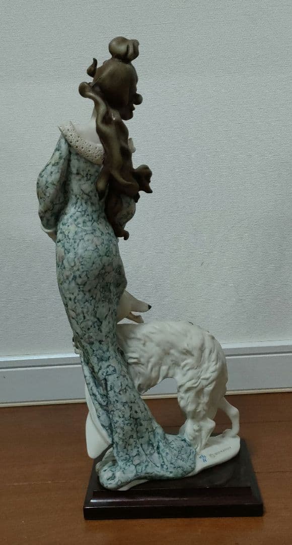 超希少なイタリア製 Lady with Borzoi（ボルゾイを連れた貴婦人）