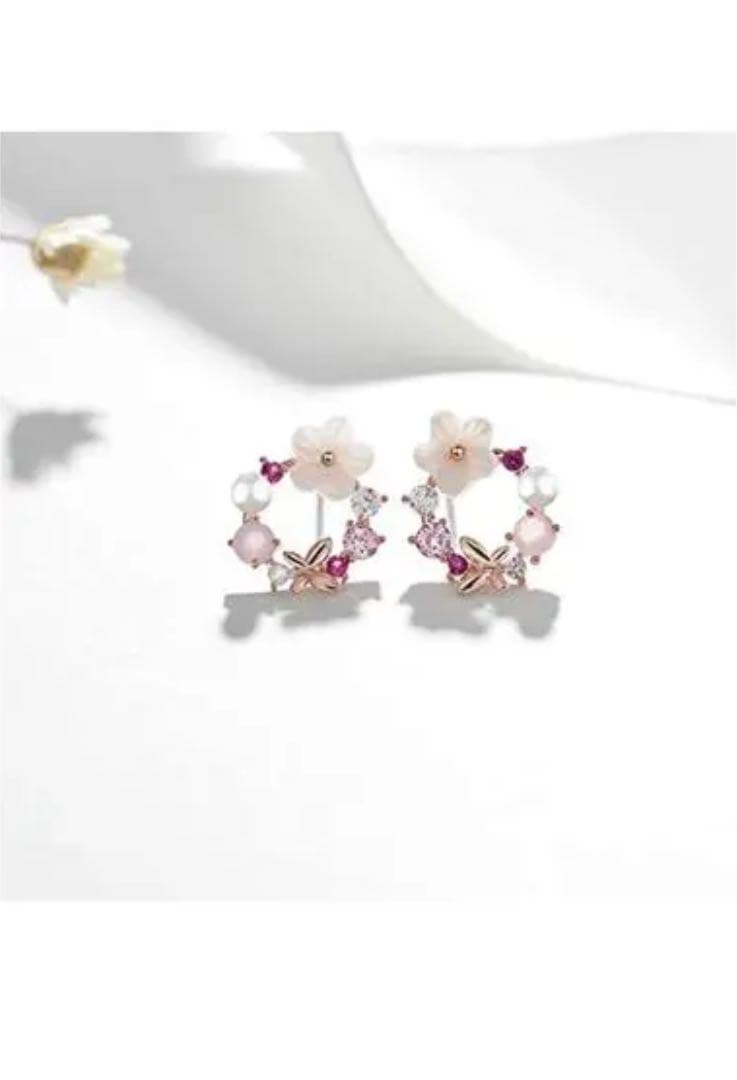 花柄ピアス