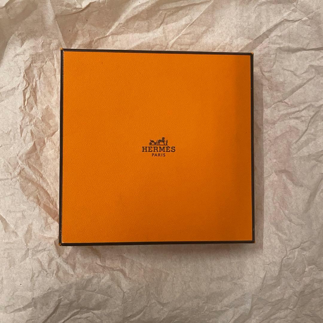ほぼ未使用✨エルメス 香水 エルメッセンス イリスウキヨエ 15ml ポーチ 箱