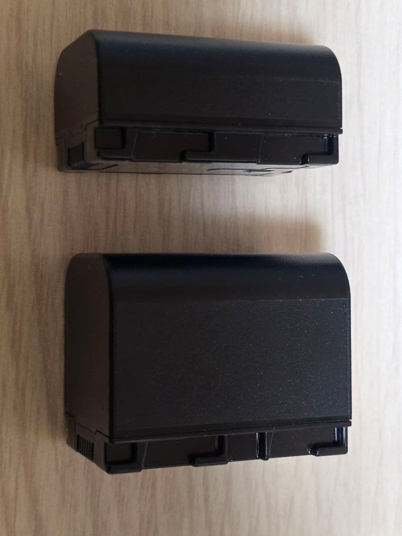 ★美品・JVC Everio GZ-E265 大容量バッテリー付