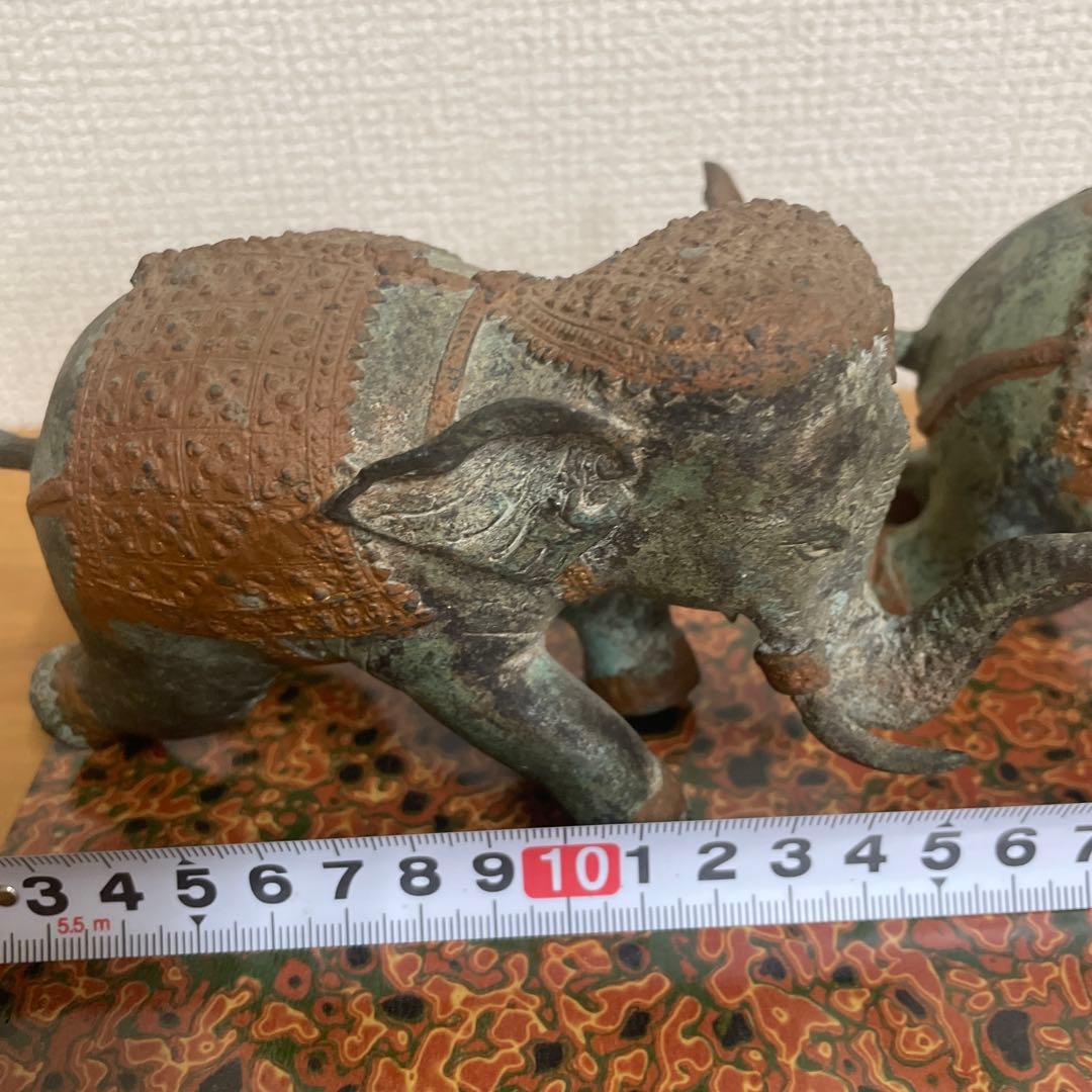 青銅製象の彫刻 金色装飾付き　像　運気が上がる　タイ　タイ製品　ガネーシャ　金運