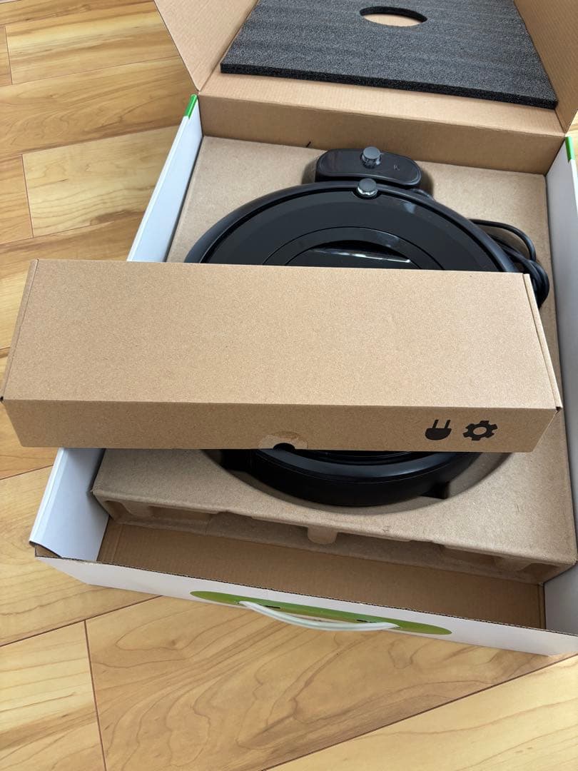 iRobot Roomba e5 ブラック　アイロボット　ルンバ　無垢材に最適