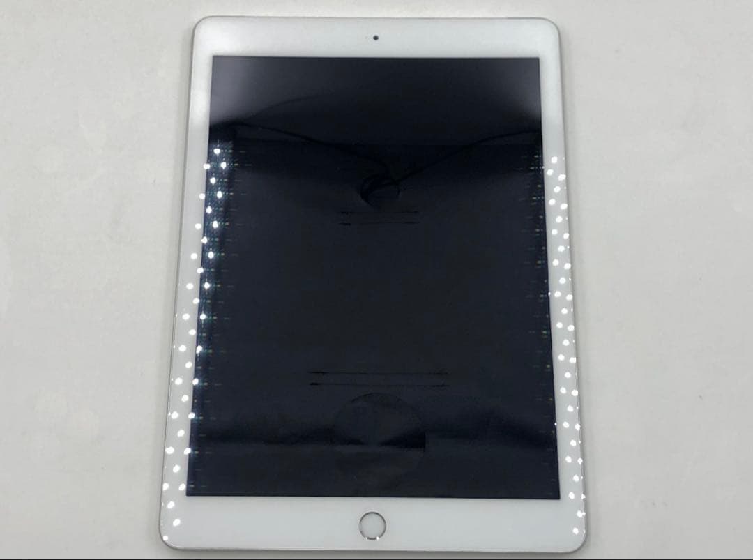 iPad 第5世代 Wi-Fi ＋cellular 容量 32GB シルバー