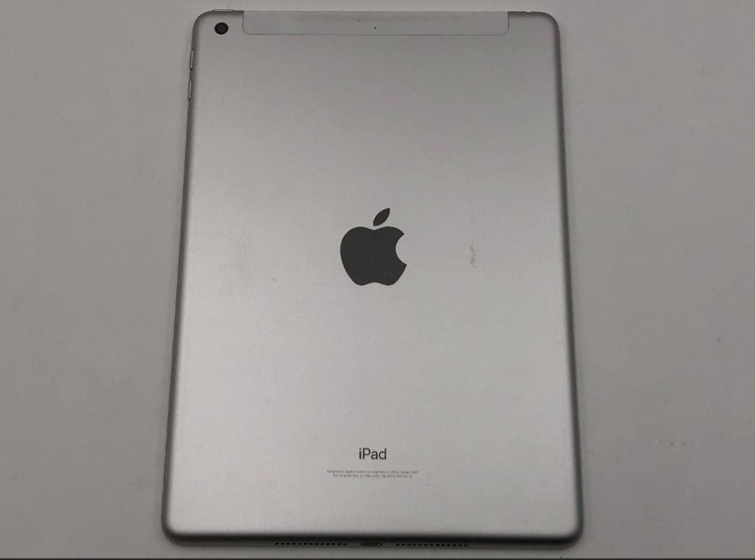 iPad 第5世代 Wi-Fi ＋cellular 容量 32GB シルバー